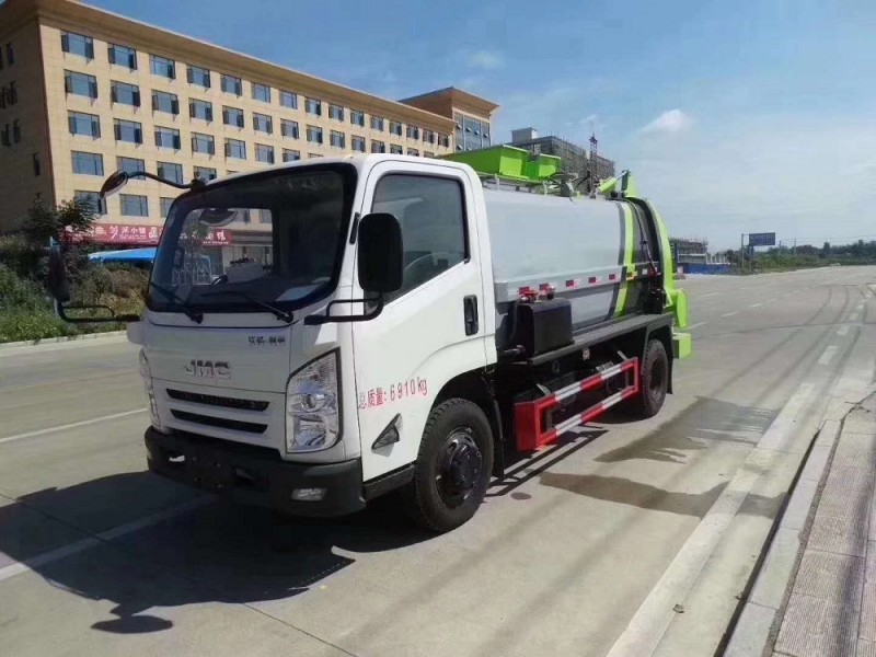 江鈴4.5方餐廚垃圾車