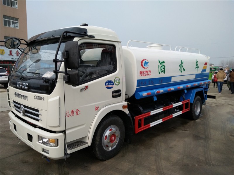 東風多利卡（8方）灑水車