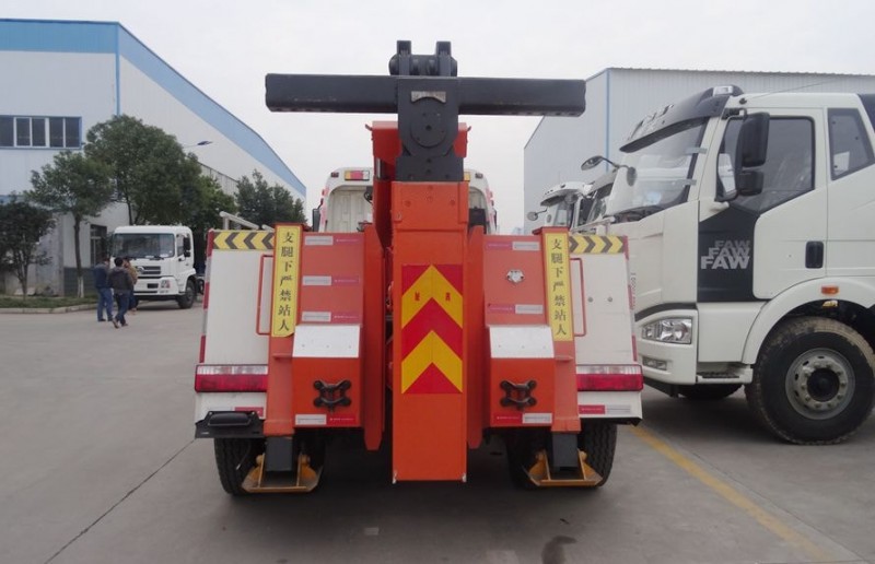 東風D9多利卡一拖一清障車
