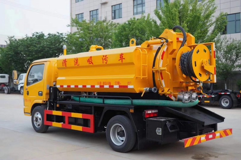CLW5040GQW5清洗吸污車